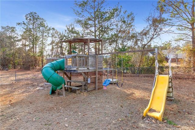 6086 Lexington Drive, Hope Mills, NC 28348