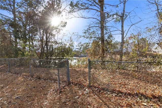 6086 Lexington Drive, Hope Mills, NC 28348