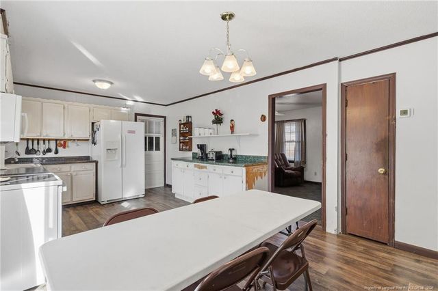 6086 Lexington Drive, Hope Mills, NC 28348