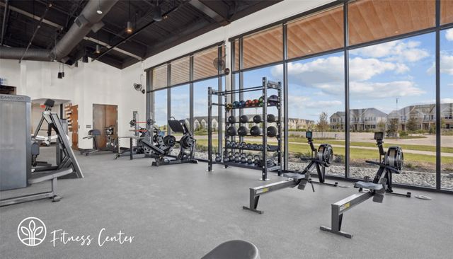 1813 Summer Aura, Mesquite, TX 75181