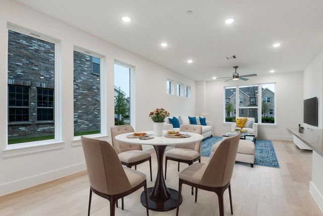 1813 Summer Aura, Mesquite, TX 75181