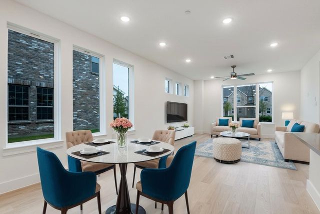 1813 Summer Aura, Mesquite, TX 75181