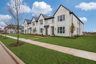 1813 Summer Aura, Mesquite, TX 75181