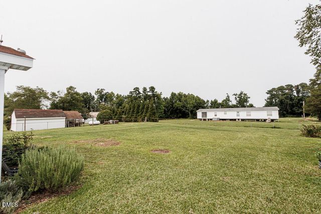 5233 Sharon Acres Road, Elm City, NC 27822