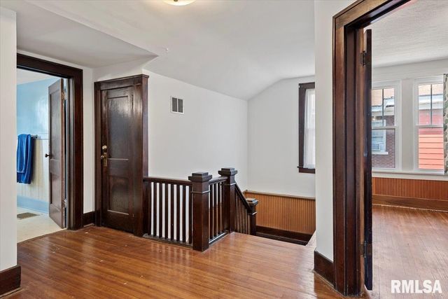 1711 S 5TH Street, Springfield, IL 62703