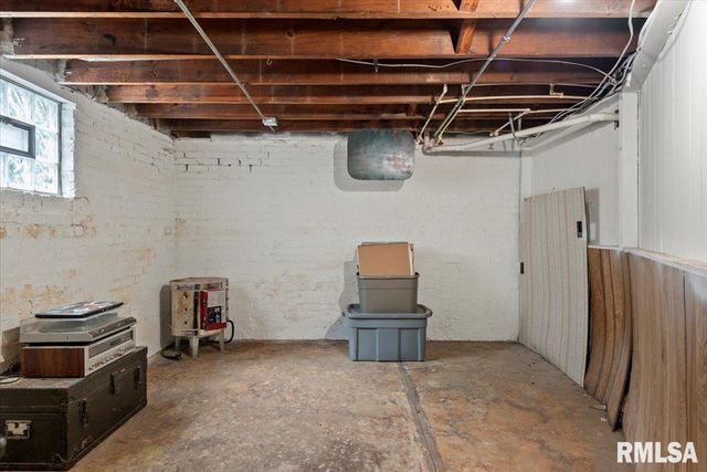 1711 S 5TH Street, Springfield, IL 62703