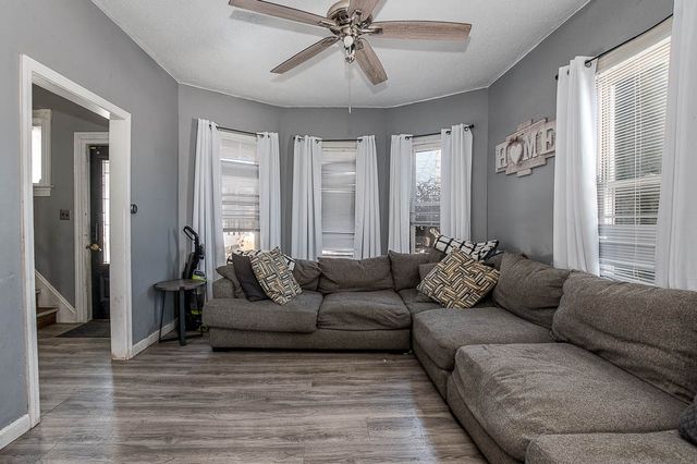 43 Warwick Road, Pawtucket, RI 02861