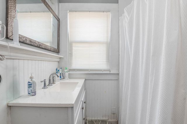 43 Warwick Road, Pawtucket, RI 02861