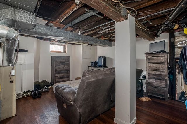 43 Warwick Road, Pawtucket, RI 02861