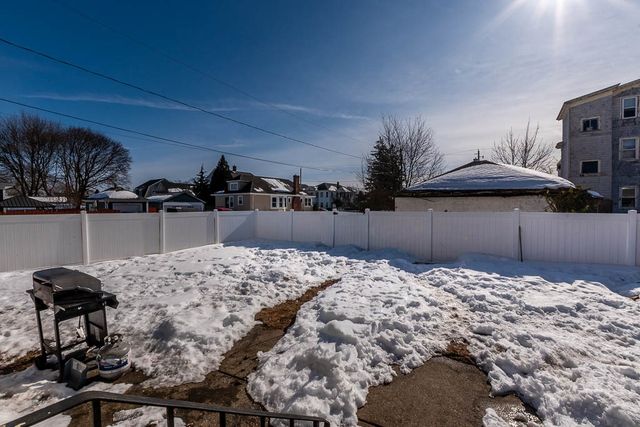 43 Warwick Road, Pawtucket, RI 02861