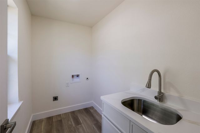 5610 Enchanted Lane, Dallas, TX 75227