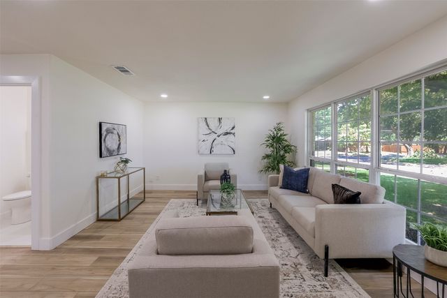 5610 Enchanted Lane, Dallas, TX 75227