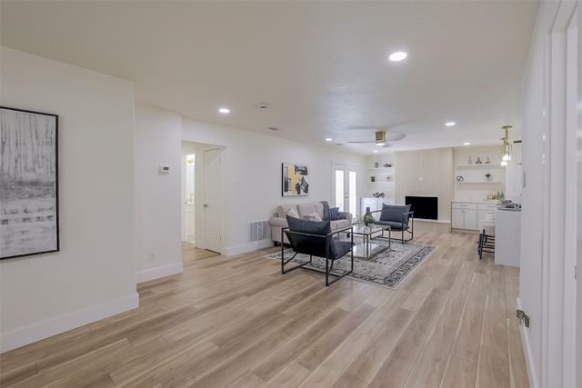 5610 Enchanted Lane, Dallas, TX 75227