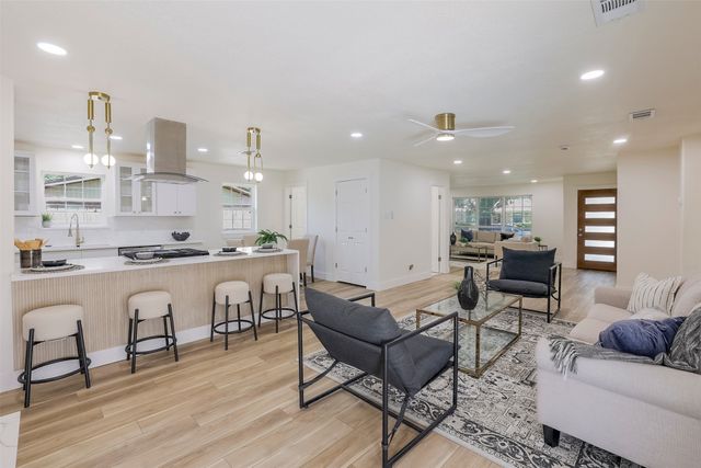 5610 Enchanted Lane, Dallas, TX 75227
