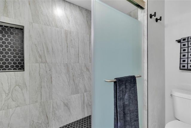 9116 Lansbrook Lane, Oklahoma City, OK 73132