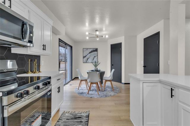 9116 Lansbrook Lane, Oklahoma City, OK 73132