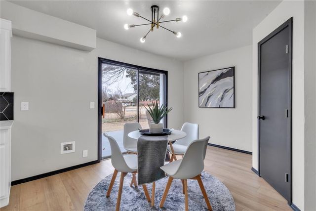 9116 Lansbrook Lane, Oklahoma City, OK 73132