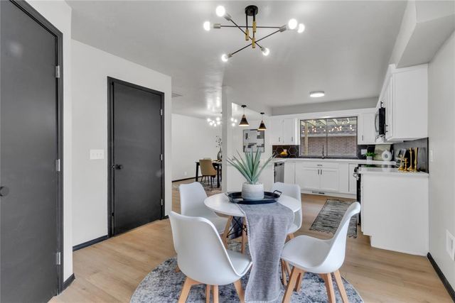 9116 Lansbrook Lane, Oklahoma City, OK 73132