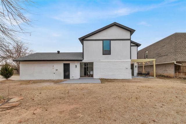 9116 Lansbrook Lane, Oklahoma City, OK 73132