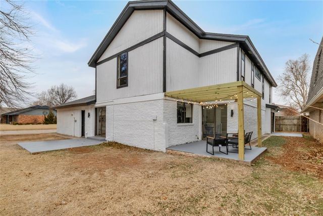 9116 Lansbrook Lane, Oklahoma City, OK 73132