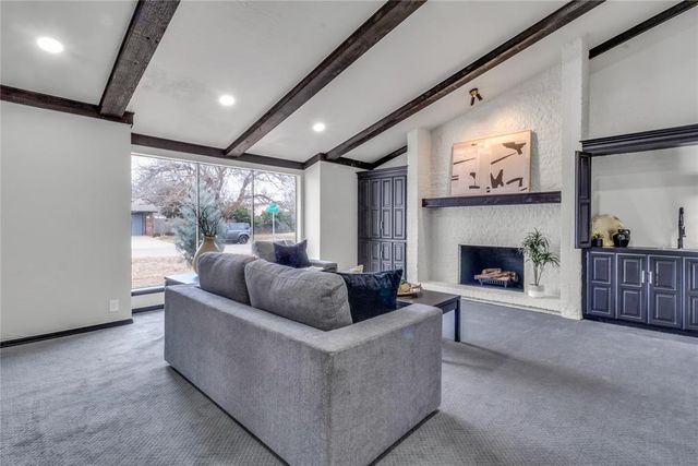 9116 Lansbrook Lane, Oklahoma City, OK 73132