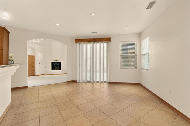 8223 Grape Arbor Court NE, Albuquerque, NM 87122