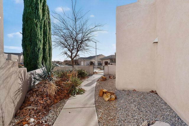 8223 Grape Arbor Court NE, Albuquerque, NM 87122