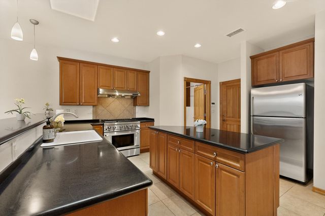 8223 Grape Arbor Court NE, Albuquerque, NM 87122