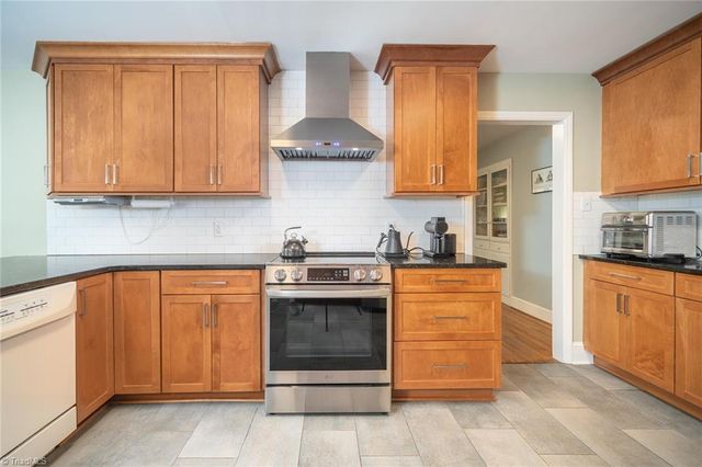 912 Forest Hill Drive, Greensboro, NC 27410