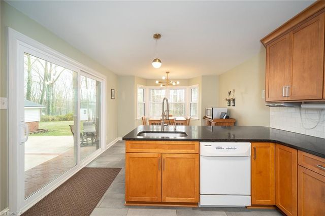 912 Forest Hill Drive, Greensboro, NC 27410