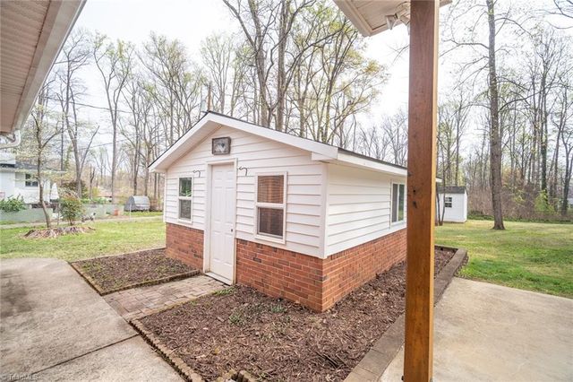 912 Forest Hill Drive, Greensboro, NC 27410