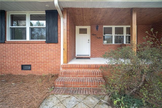 912 Forest Hill Drive, Greensboro, NC 27410