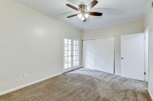 2001 Bering Drive H1, Houston, TX 77057