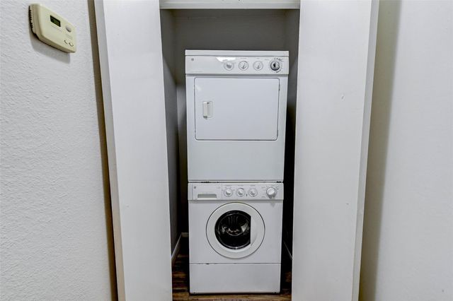 2001 Bering Drive H1, Houston, TX 77057