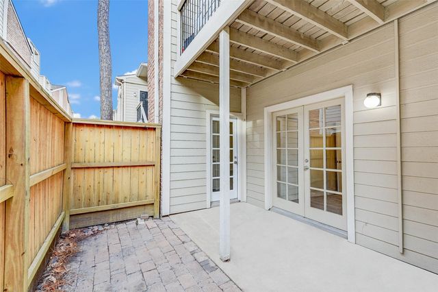 2001 Bering Drive H1, Houston, TX 77057