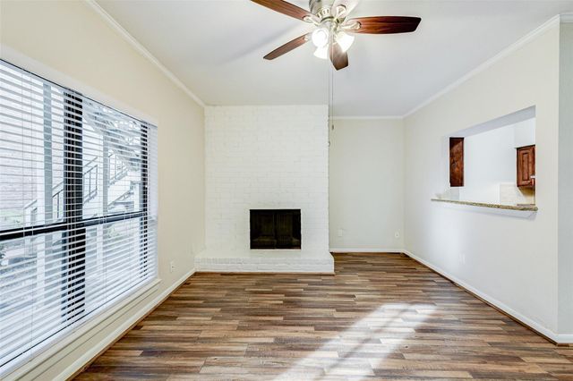 2001 Bering Drive H1, Houston, TX 77057