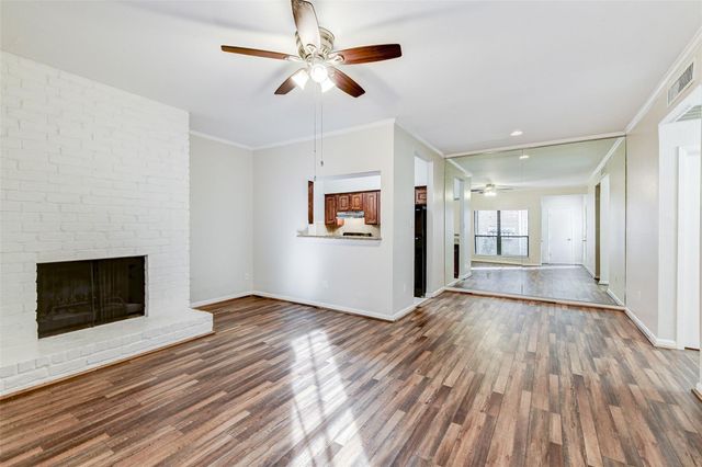 2001 Bering Drive H1, Houston, TX 77057