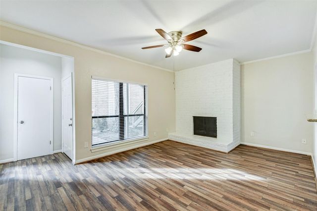 2001 Bering Drive H1, Houston, TX 77057