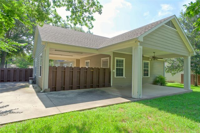 613 N Main Street, Muenster, TX 76252