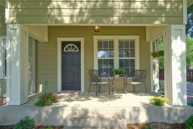 613 N Main Street, Muenster, TX 76252