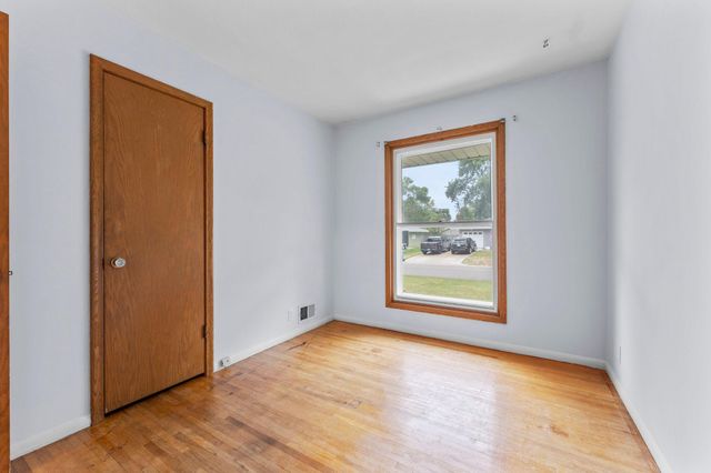 3907 Lakewood Avenue, White Bear Lake, MN 55110