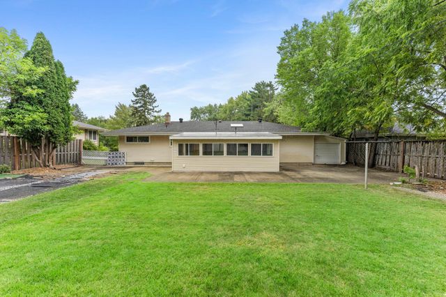 3907 Lakewood Avenue, White Bear Lake, MN 55110