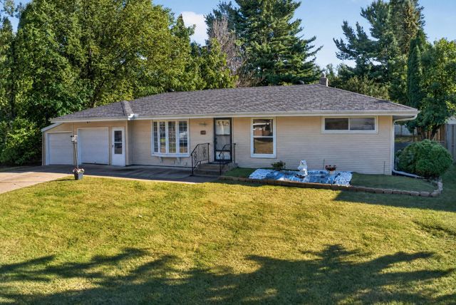 3907 Lakewood Avenue, White Bear Lake, MN 55110