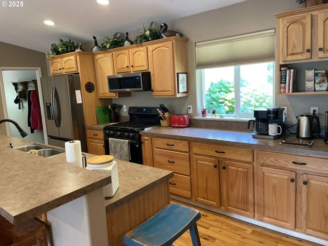 270 Nw BULLDOG Dr, Stevenson, WA 98648