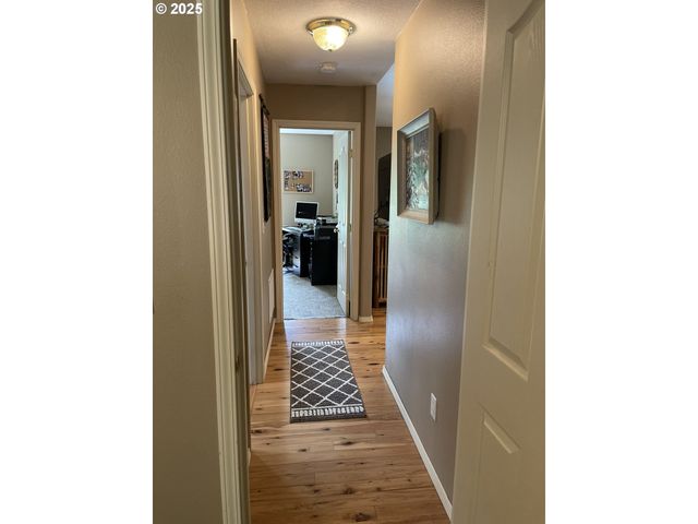 270 Nw BULLDOG Dr, Stevenson, WA 98648