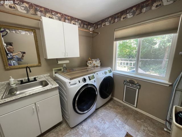 270 Nw BULLDOG Dr, Stevenson, WA 98648