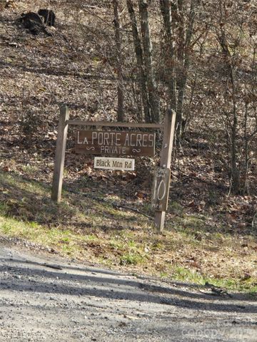 32 Black Mountain Road, Cullowhee, NC 28723