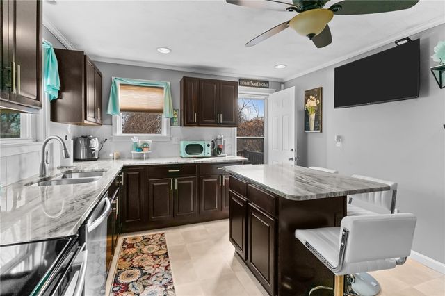 6 Fitzhugh Street, North Providence, RI 02904