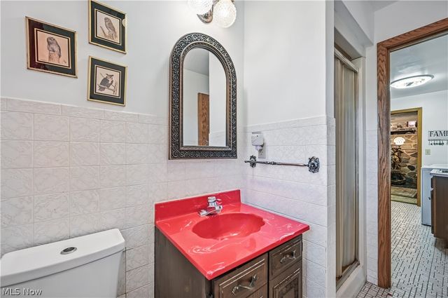 2717 Niles Vienna Road, Niles, OH 44446