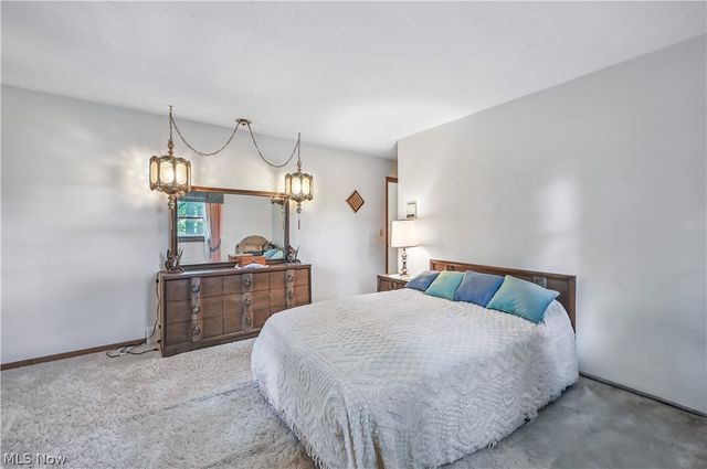 2717 Niles Vienna Road, Niles, OH 44446
